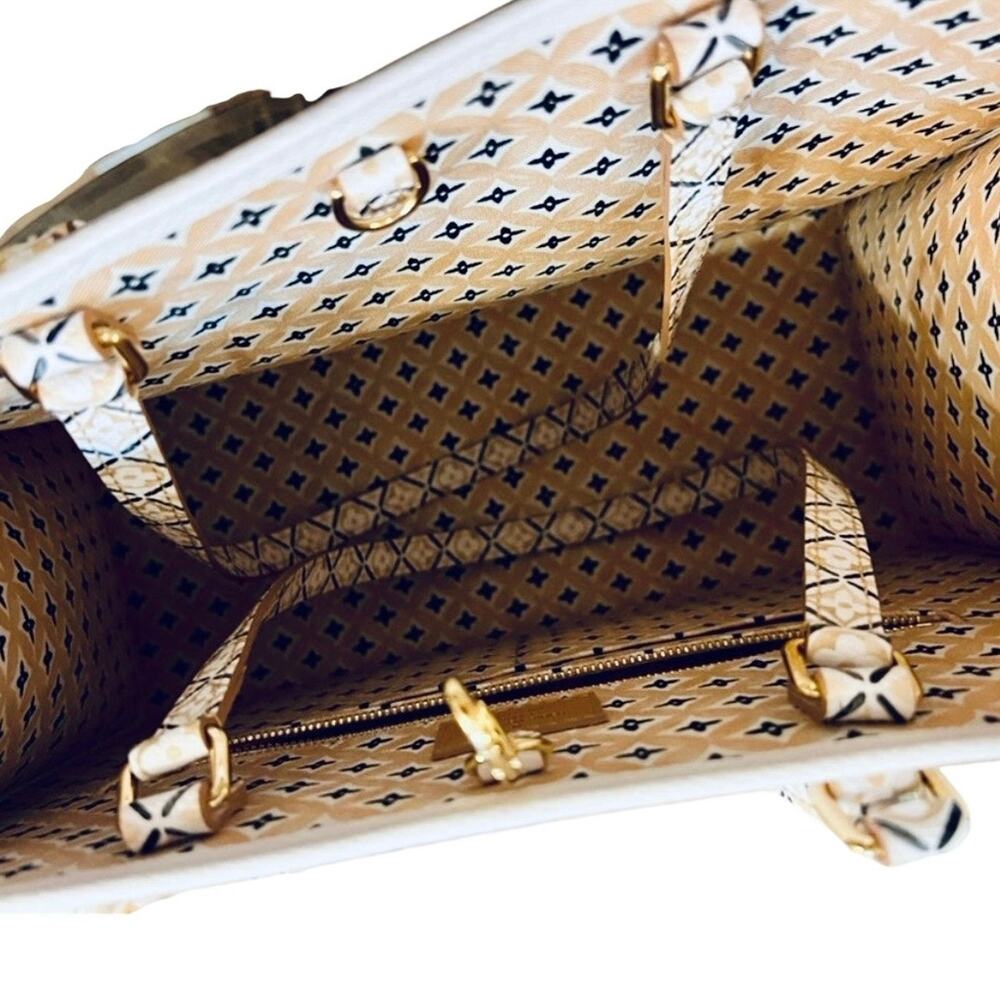 NIB Louis Vuitton By the Pool OnTheGo MM Beige Monogram Giant Watercolor M22975 - Picture 5 of 7